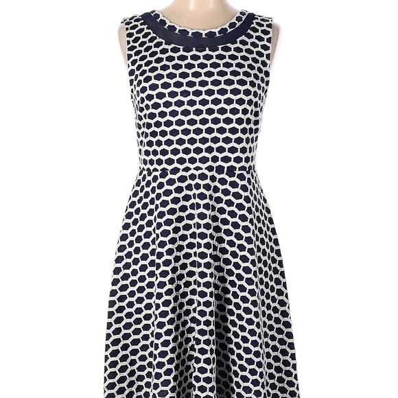 Blue and white sleeveless midi dress - Picture 1 of 4